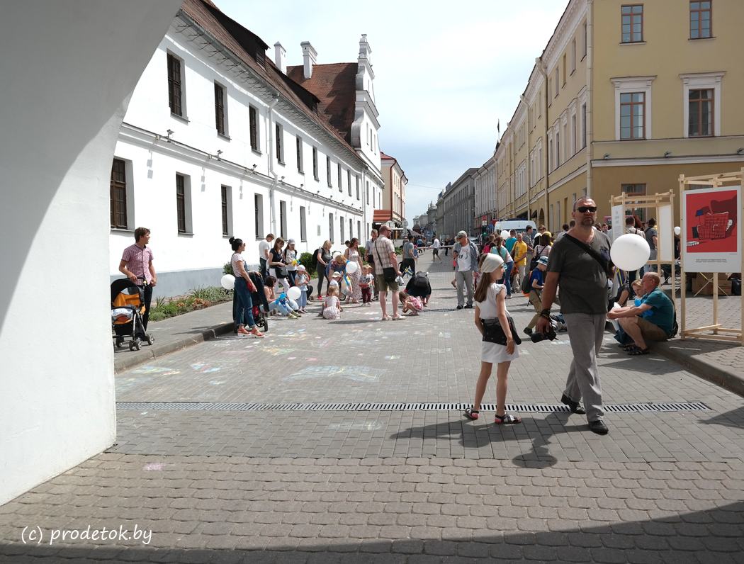 Учимся, играем, рисуем и дегустируем: как проходил семейный отдых на Празднике Швеции в Минске