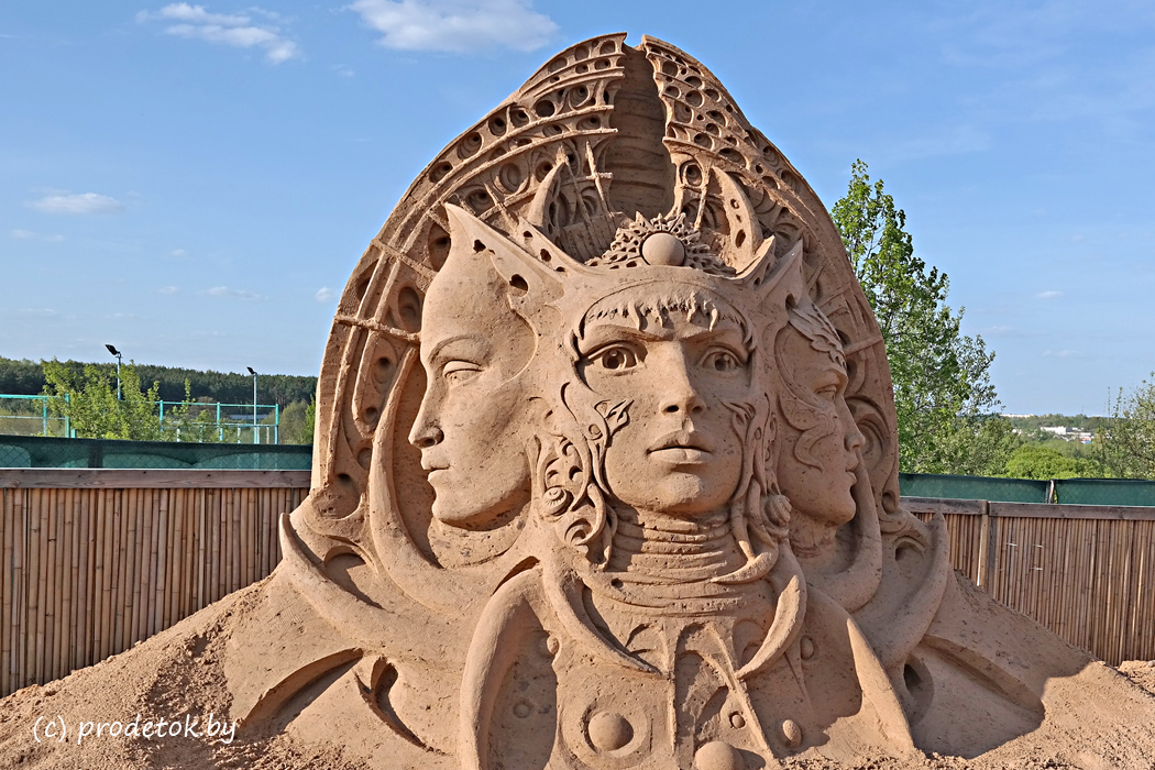 Фэнтези по-белорусски: в «Дримлэнде» открылась выставка гигантских песчаных скульптур: фотоотчет 