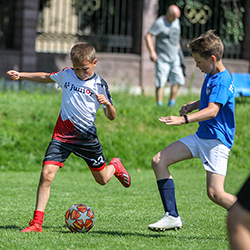 Юные футболисты проведут больше 1000 часов на тренировках для участия в благотворительной акции 
