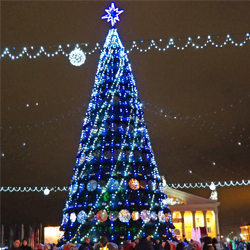 Шары-пиксели и меняющиеся картинки: как в этом году современные технологии изменят Главную елку страны  