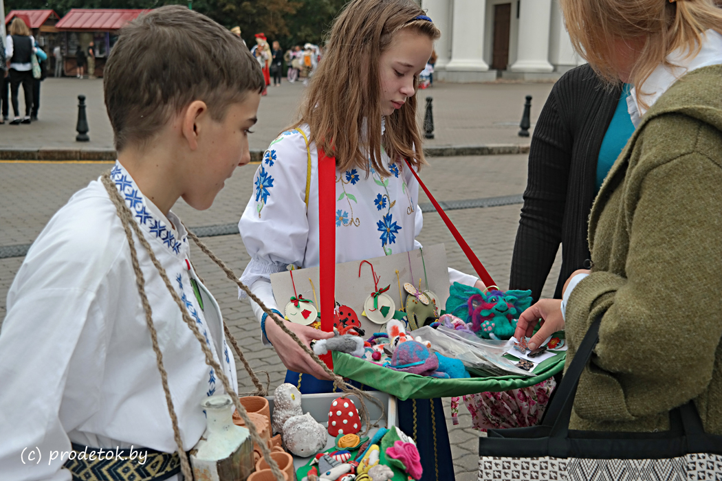 От вышивания и плетения из соломки до вождения на квадроциклах: в центре Минска появился Город дополнительного образования