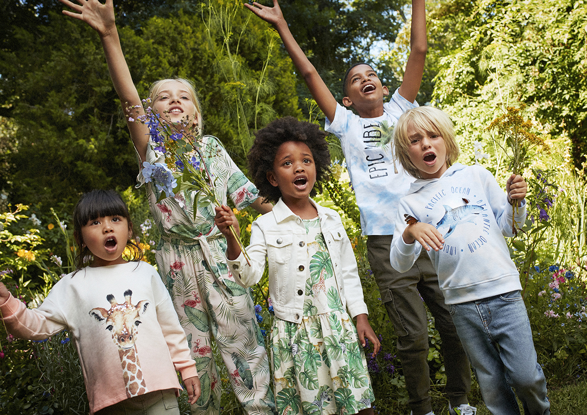 С 5 марта в H&M появится детская коллекция с рисунками польской художницы. Как она выглядит?