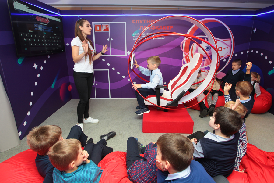 Более 4500 детей посетили выставку МТС «Вселенная интернета» в Национальной библиотеке