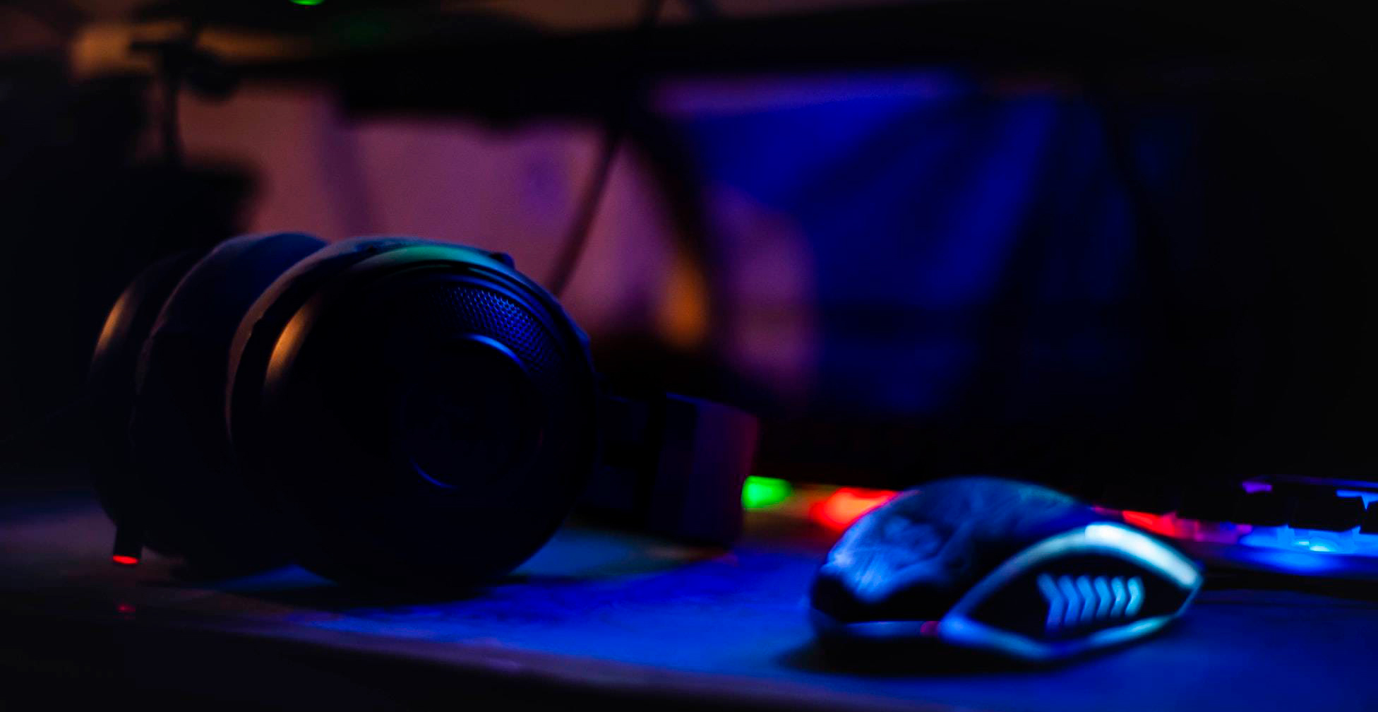 VOKA создает школу киберспортивных комментаторов и объявляет о старте бесплатного онлайн-интенсива