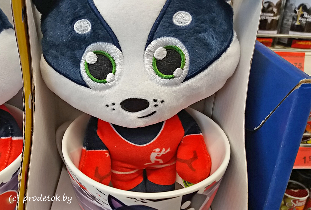 Теперь как и все? В Евроопте предлагают собрать наклейки и получить игрушку в кружке 