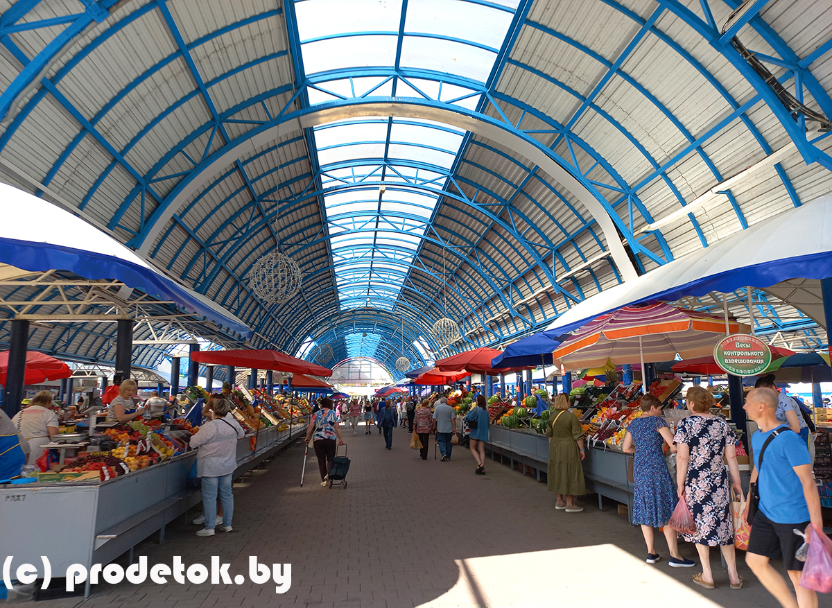 Цены на Комаровке сегодня: ягоды, овощи, фрукты: ассортимент, сколько стоят и какие выбрать