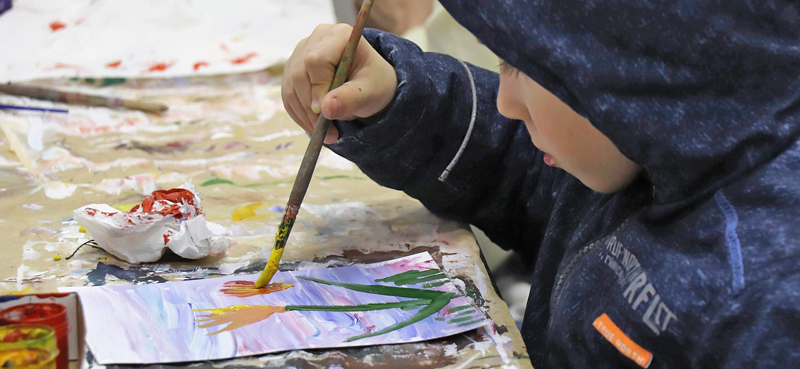 Конкурс на лучший детский рисунок на тему «Право на детство»