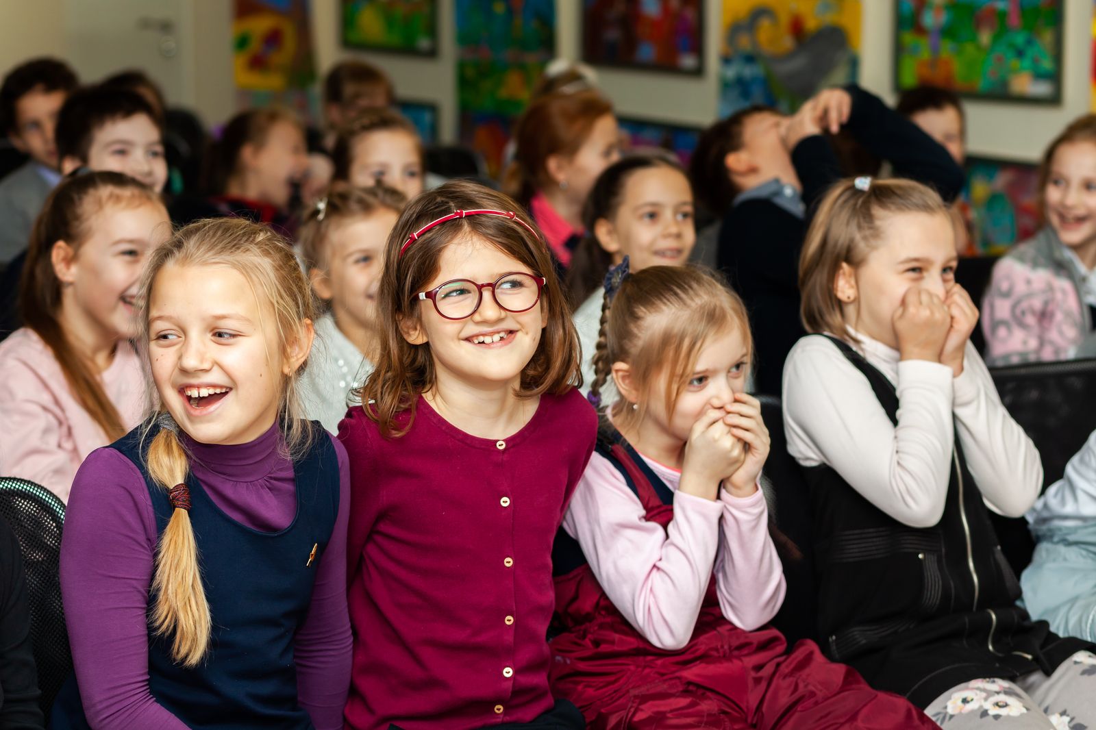 МТС провел урок интернет-грамотности для школьников в детской библиотеке Островского