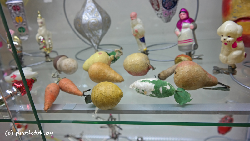 Елочные игрушки в музее (в торговом центре Галерея Минск)
