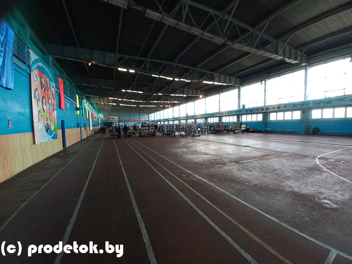 Как сейчас выглядит ночная книжная ярмарка в Минске