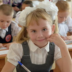 Нормы оценки знаний школьников планируют обновить. Эксперимент по их апробации уже начался.