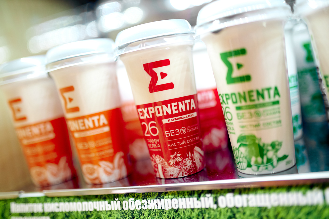 Фруктовые батончики, чипсы из яблока и капусты вместо попкорна: в Минске открыли первую зону правильного питания в кино