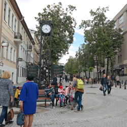 В Минске открыли две пешеходные улицы: фотофакт
