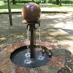 В Парке Победы начал работать питьевой фонтанчик, но есть нюанс