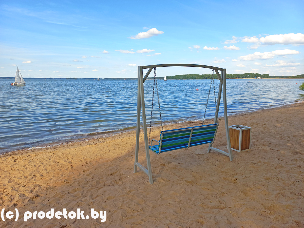 Волны, яхты и песок: изучаем самый длинный пляж Минского моря 