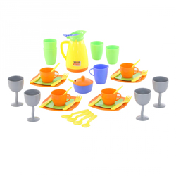 Компания «Полесье» выпустила новый праздничный набор посуды