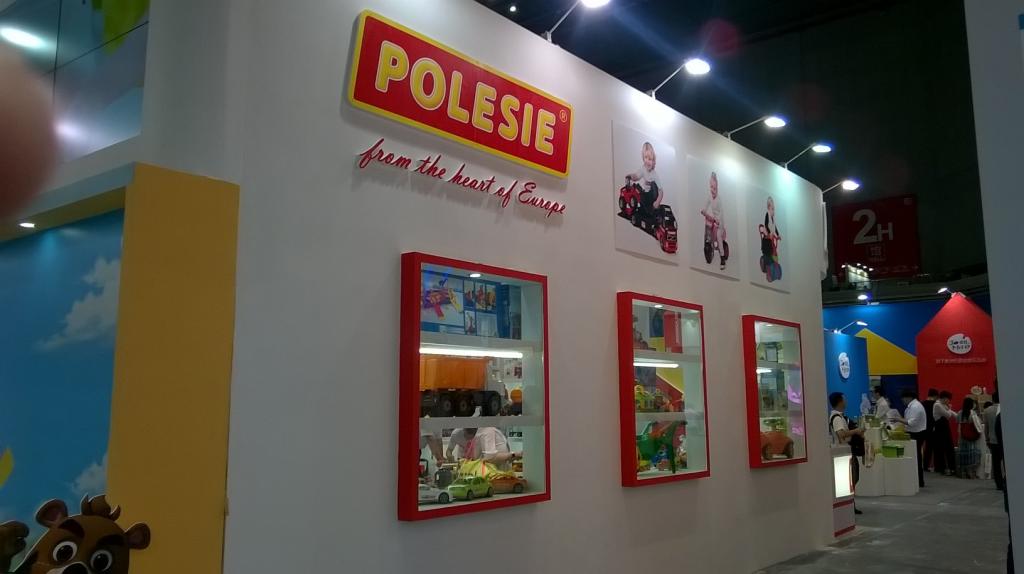 Надувные горки в Парке Победы
 