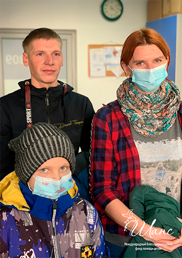 6 лет жизни в больничных палатах, 8 блоков высокодозной химиотерапии, 6 рецидивов – это история борьбы с онкологическим заболеванием девятилетнего Андрей Левкова