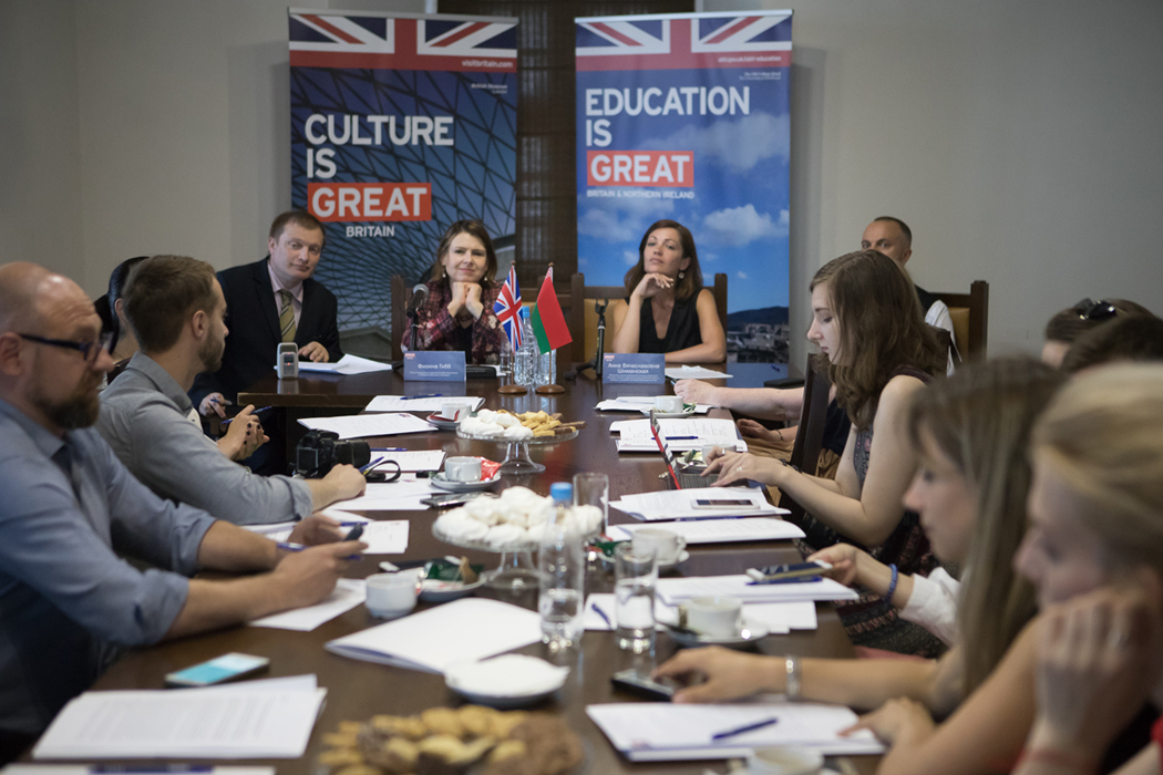 
Посол Великобритании пригласила минчан на Большой британский фестиваль

