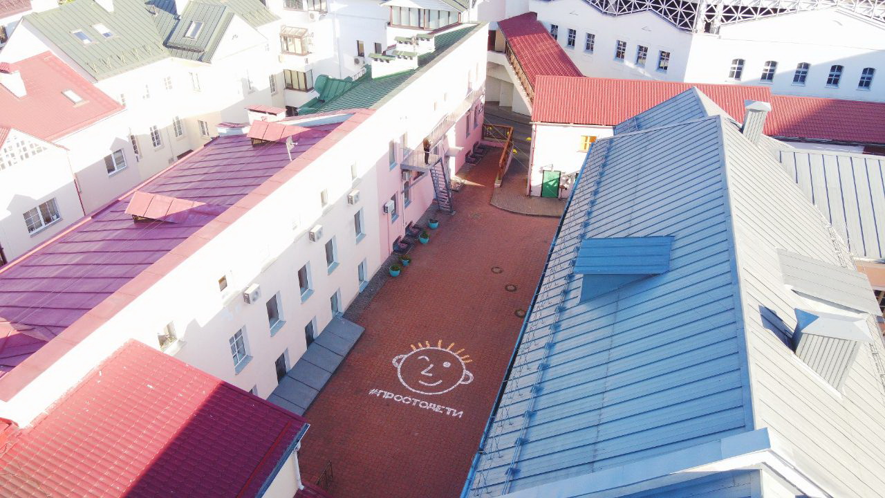 #ПРОСТОДЕТИ: ХУДОЖНИКИ ПОДДЕРЖАЛИ АКЦИЮ В ДЕНЬ ЗАЩИТЫ ДЕТЕЙ В МИНСКЕ