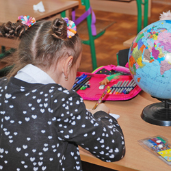 Власти города за 4 года планируют полностью обеспечить минчан местами в школах и детских садах