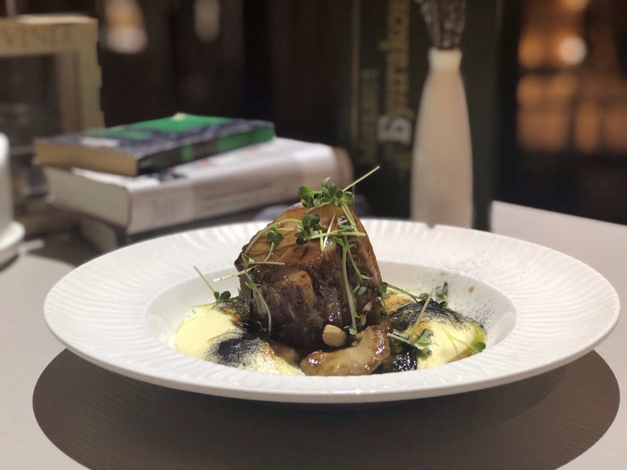 Блюда из романов Владимира Короткевича, Джона Толкина или Брэма Стокера: книжная гастронеделя впервые пройдет в Минске