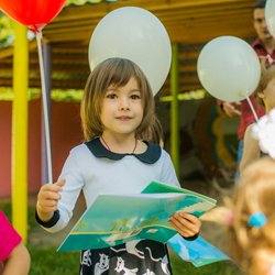 Компания А1 поддержала благотворительную акцию «Соберем детей в школу!»