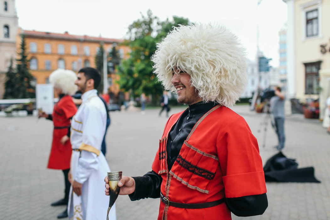 Бесплатный концерт Нино Катамадзе, турбазар, караоке с горцами: организаторы рассказали, что ждет на «Тбилисобе» в Верхнем городе 